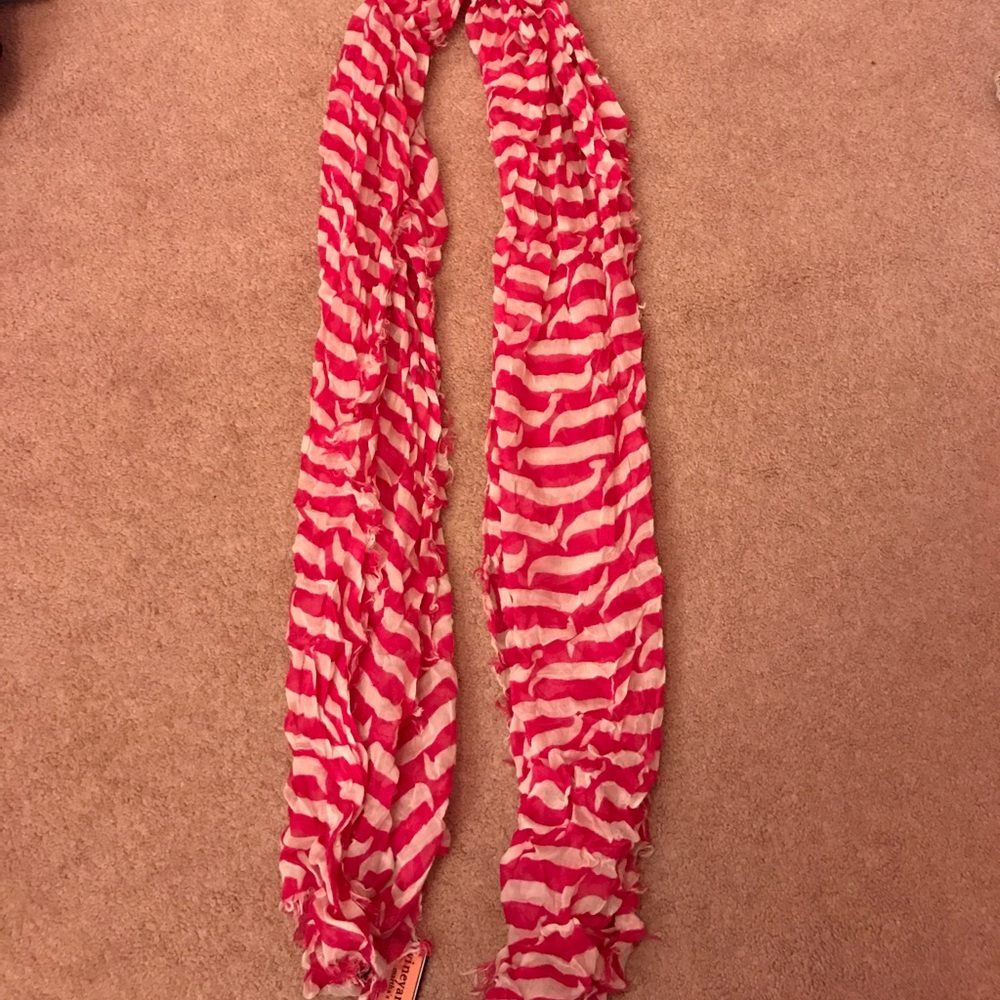 Vineyard Vines striped scarf