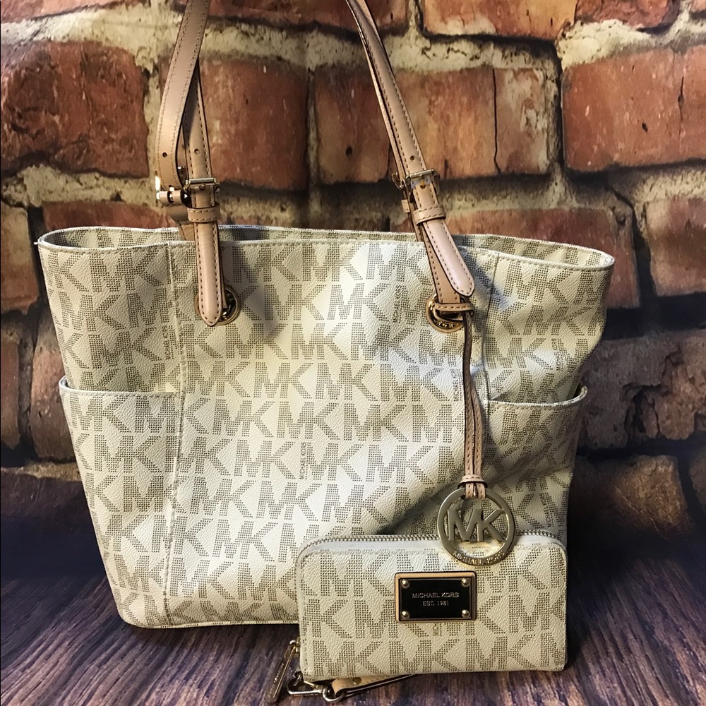 Michael Kors purse and wallet