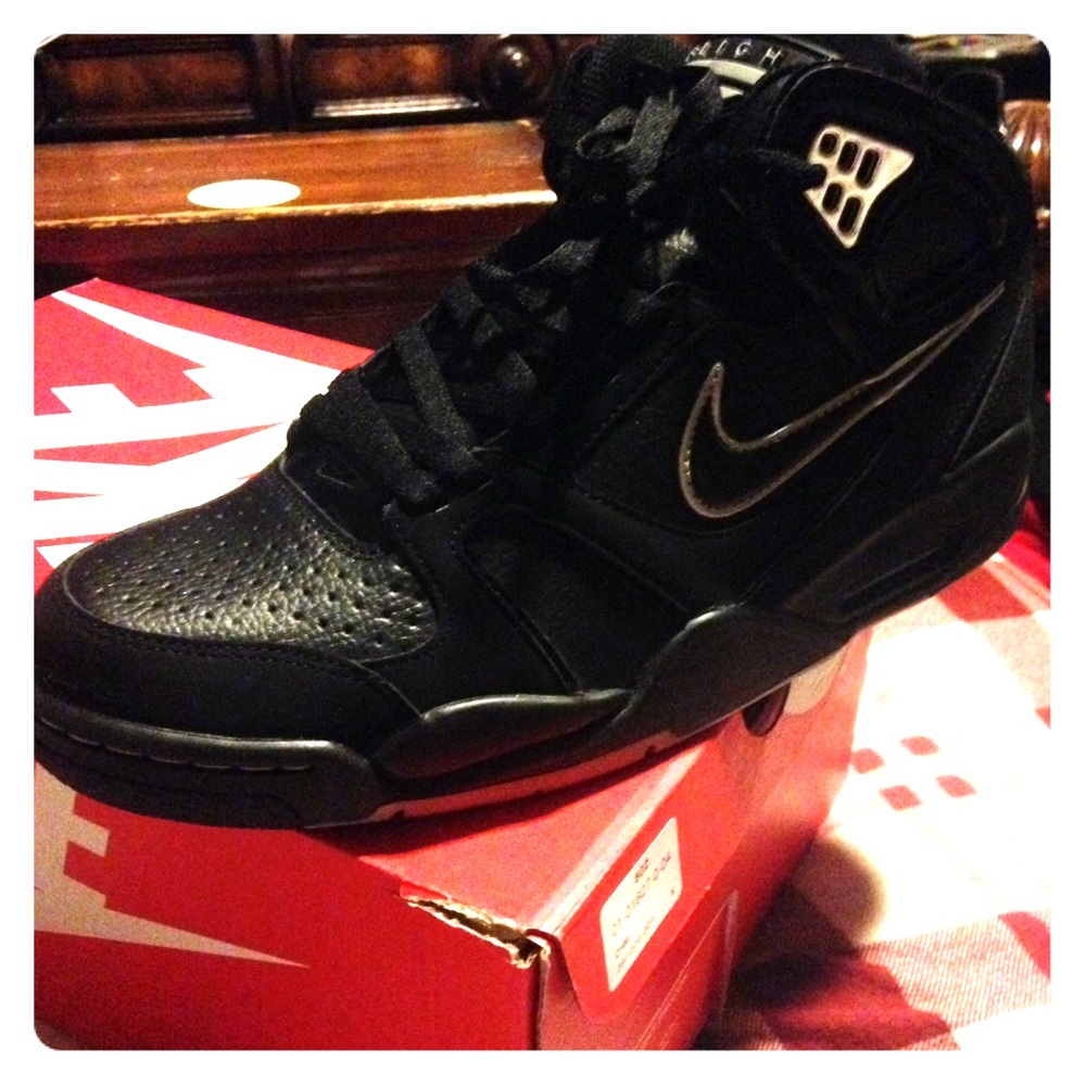 Nike air flight falcon brand new size 10.5