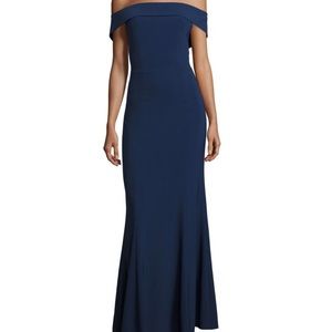 🆕Off the shoulder crepe gown .. midnight blue