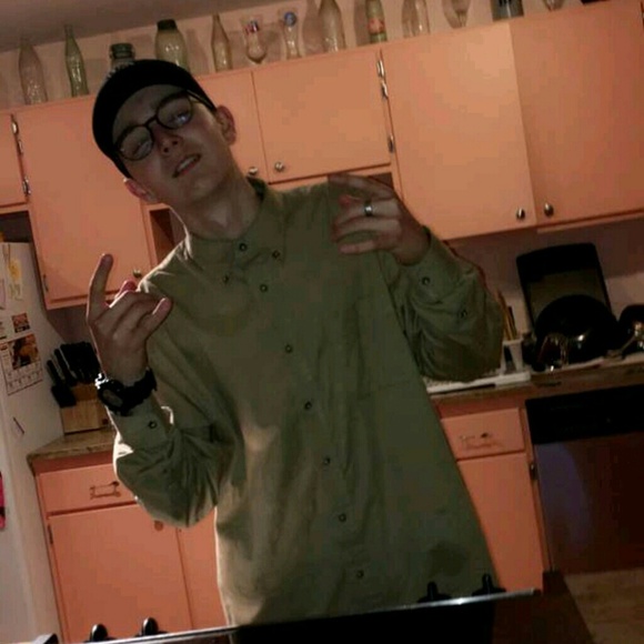 Meet your Posher, Joseph - Picture 1 of 1