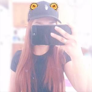 Meet your Posher, Hoàng