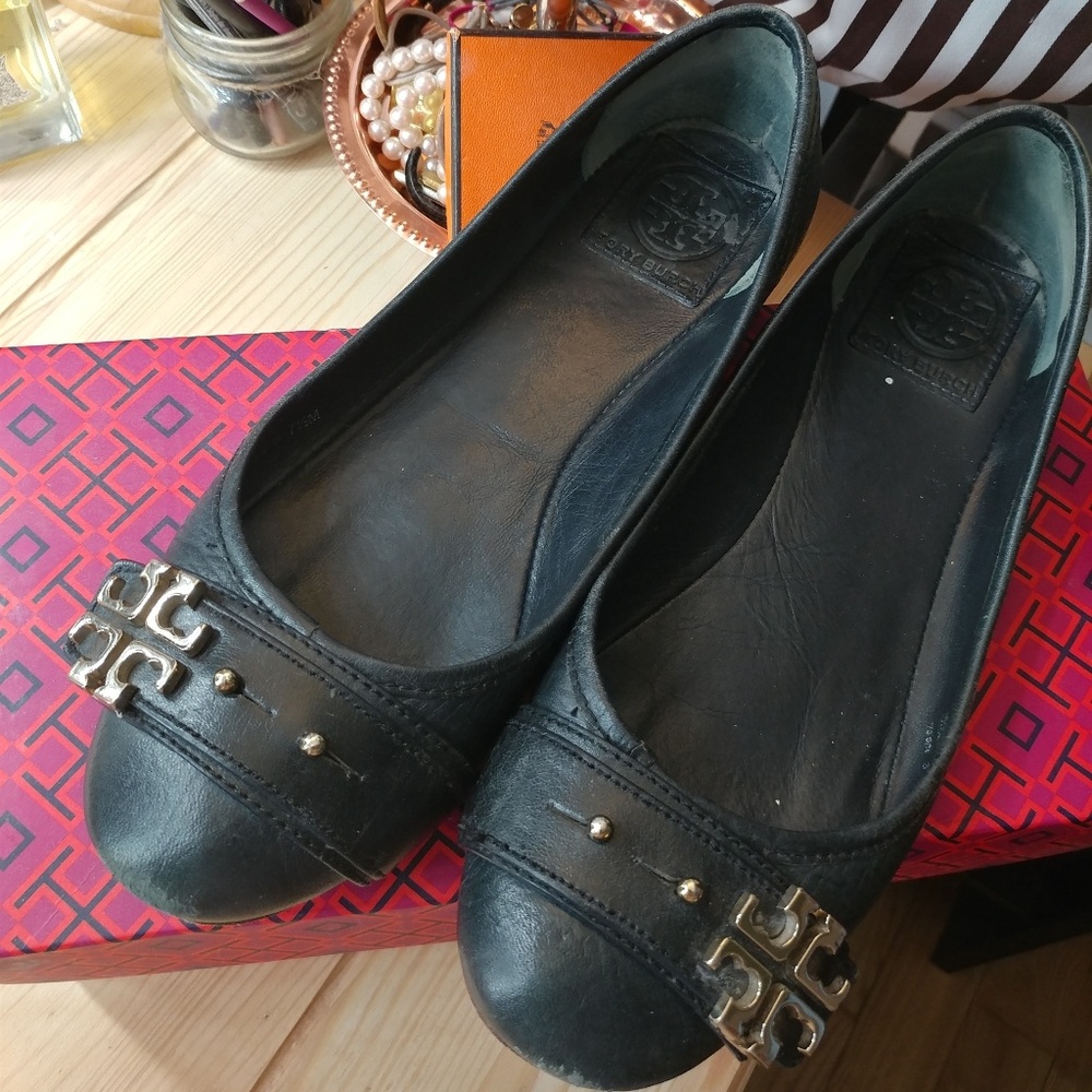 [SALE] Tory Burch black leather flats