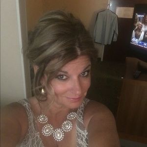 Meet your Posher, Ladonna