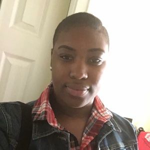 Meet your Posher, Dayna