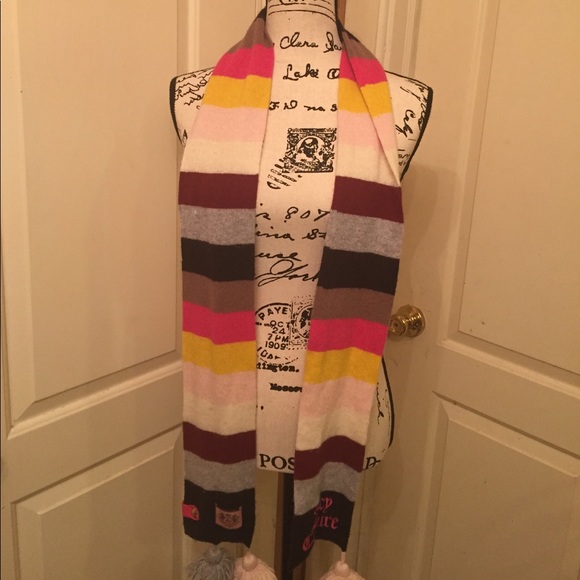 ❌SOLD❌ Juicy Couture PomPom Scarf - Picture 2 of 4