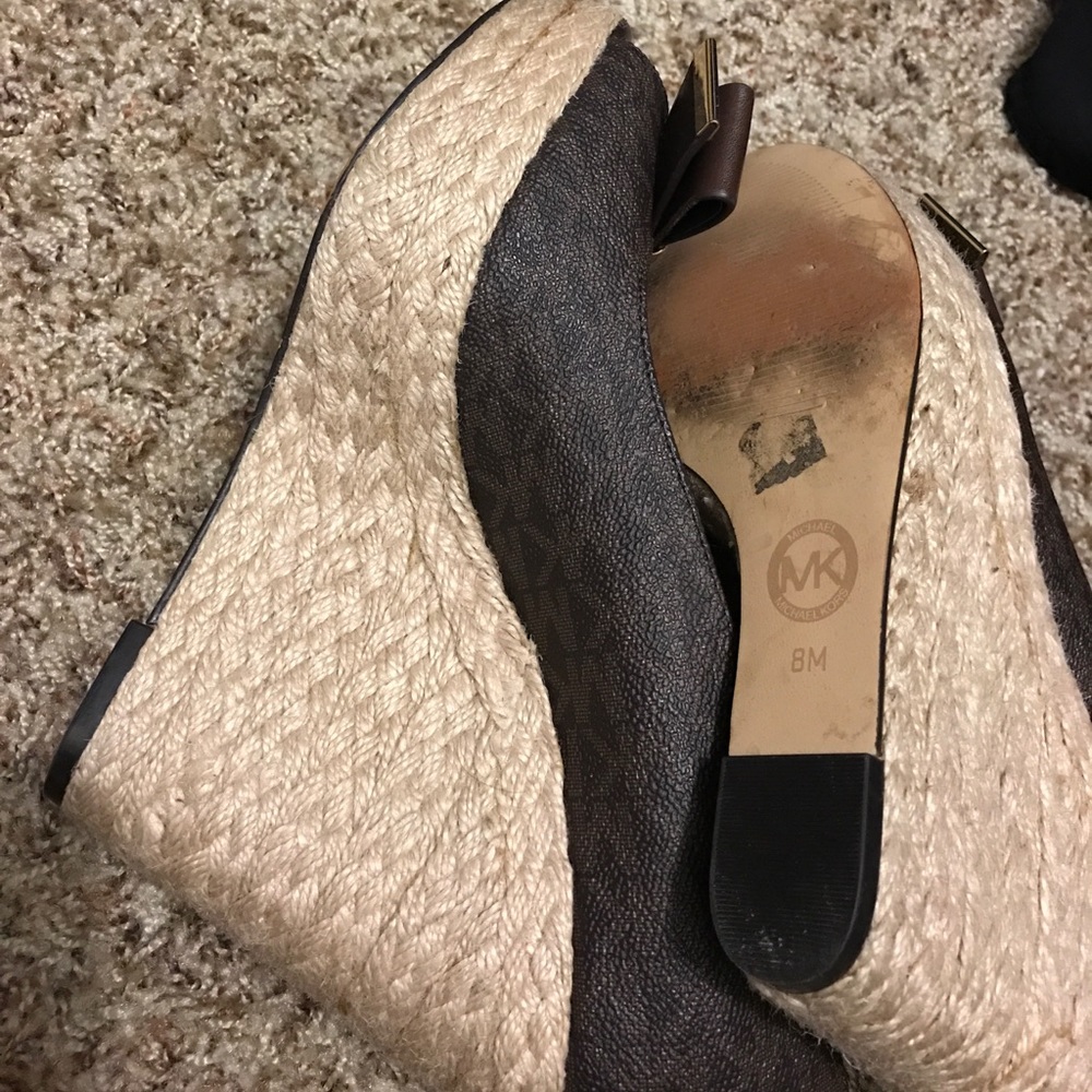 Michael kors pumps - Picture 3 of 4