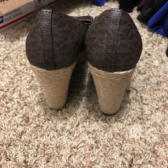 Michael kors pumps - Picture 2 of 4
