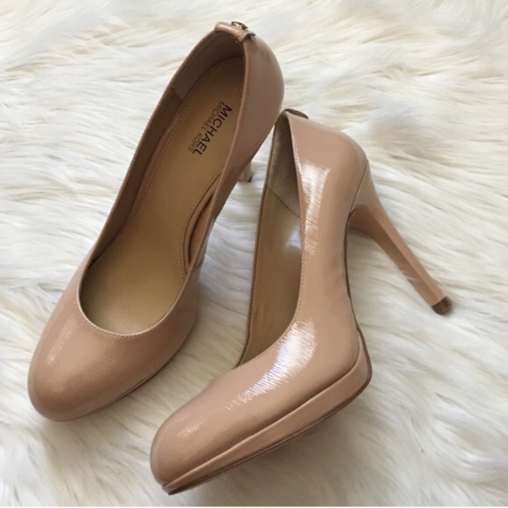 Nude Michael Kors pumps