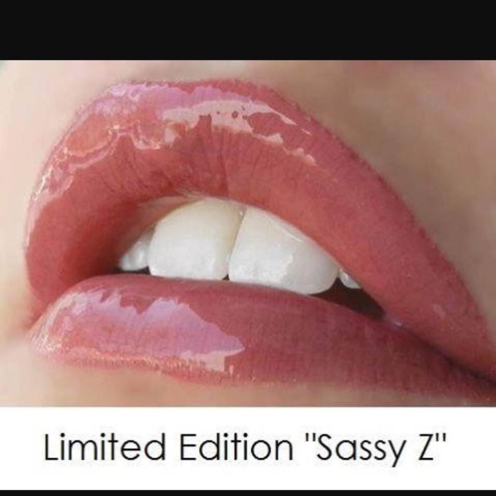 Limited edition sassy z and goddess Lipsense