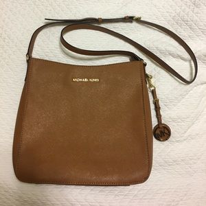 michael kors messenger bag