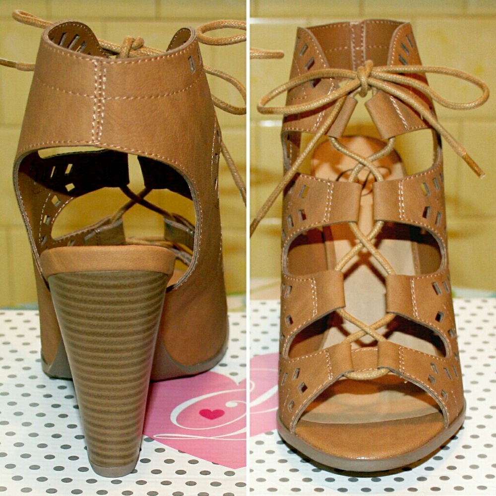 TAN Laser Cut Lace-Up Caged Open Toe Booties NIB - Picture 2 of 8