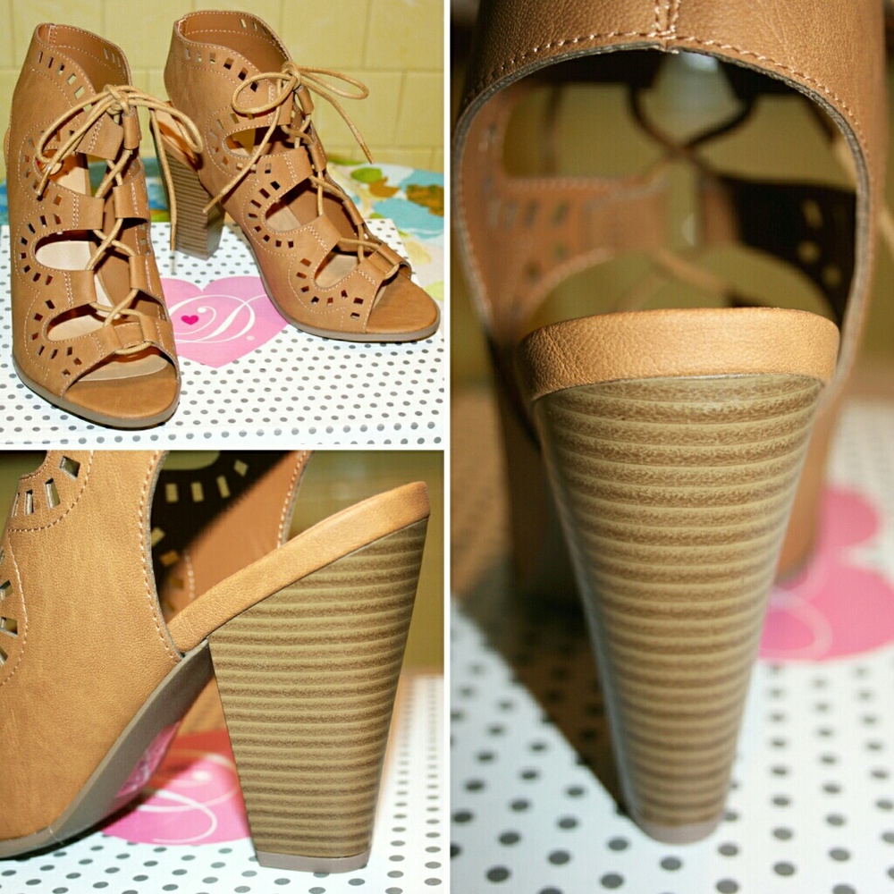 TAN Laser Cut Lace-Up Caged Open Toe Booties NIB - Picture 7 of 8