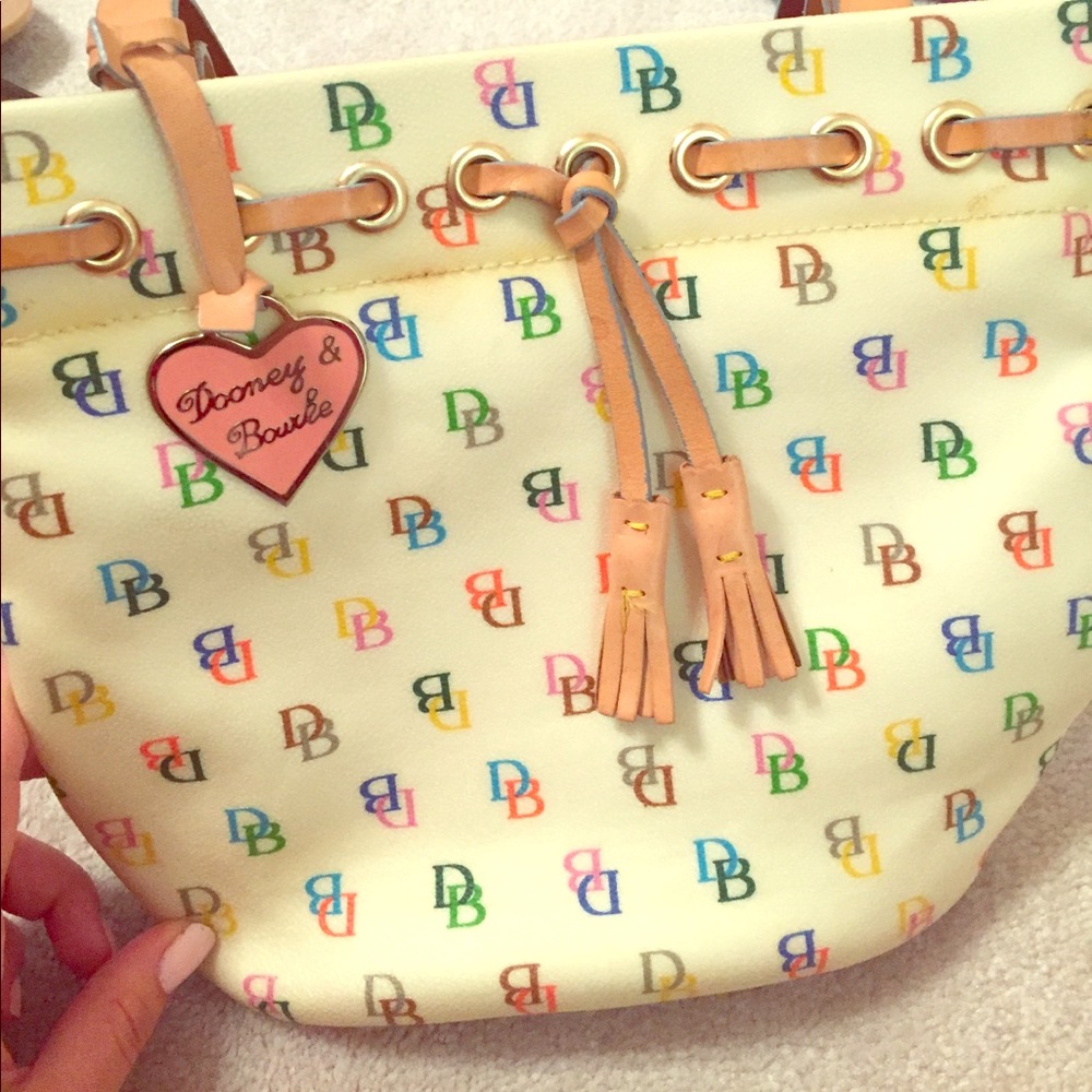Dooney& Bourke Shoulder Bag
