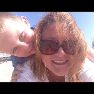 Meet your Posher, Carrie