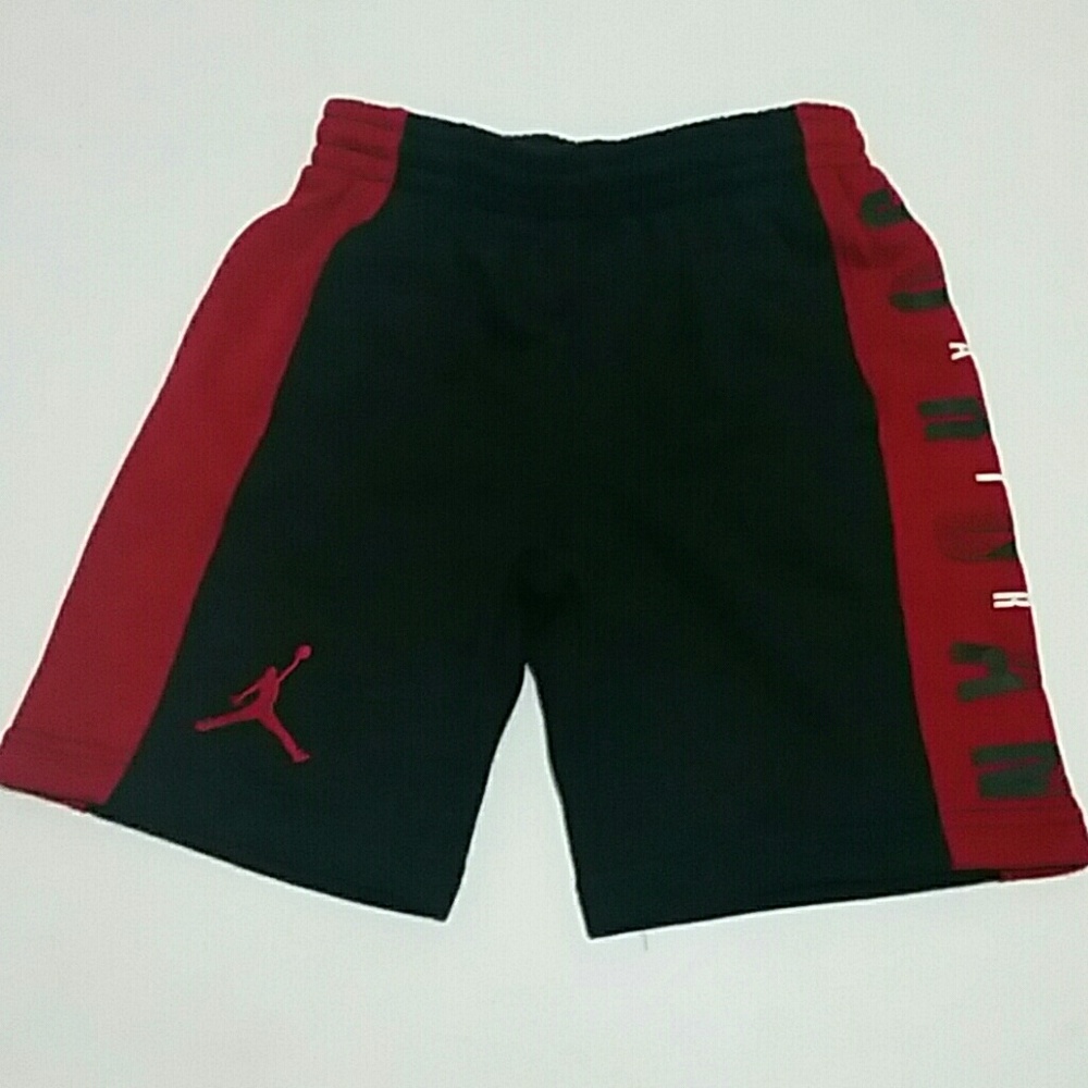 NEW boys JORDAN shorts size 4