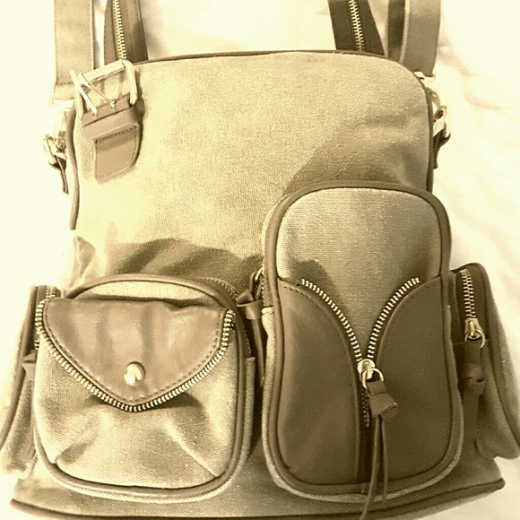 Best Selling Handbags On Poshmark site