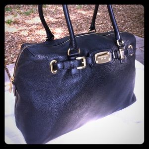 PRICE DROP 🔑MICHAEL KORS 🔑 HAMILTON WEEKENDER