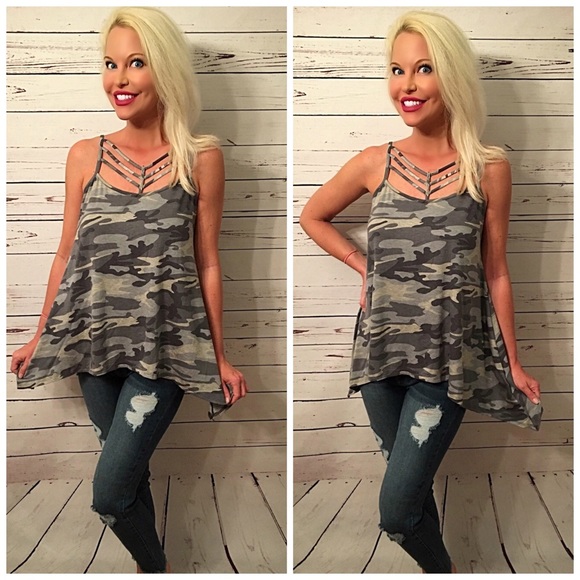 LAST 2! Caged camo print asymmetric hem tunic - Picture 3 of 4
