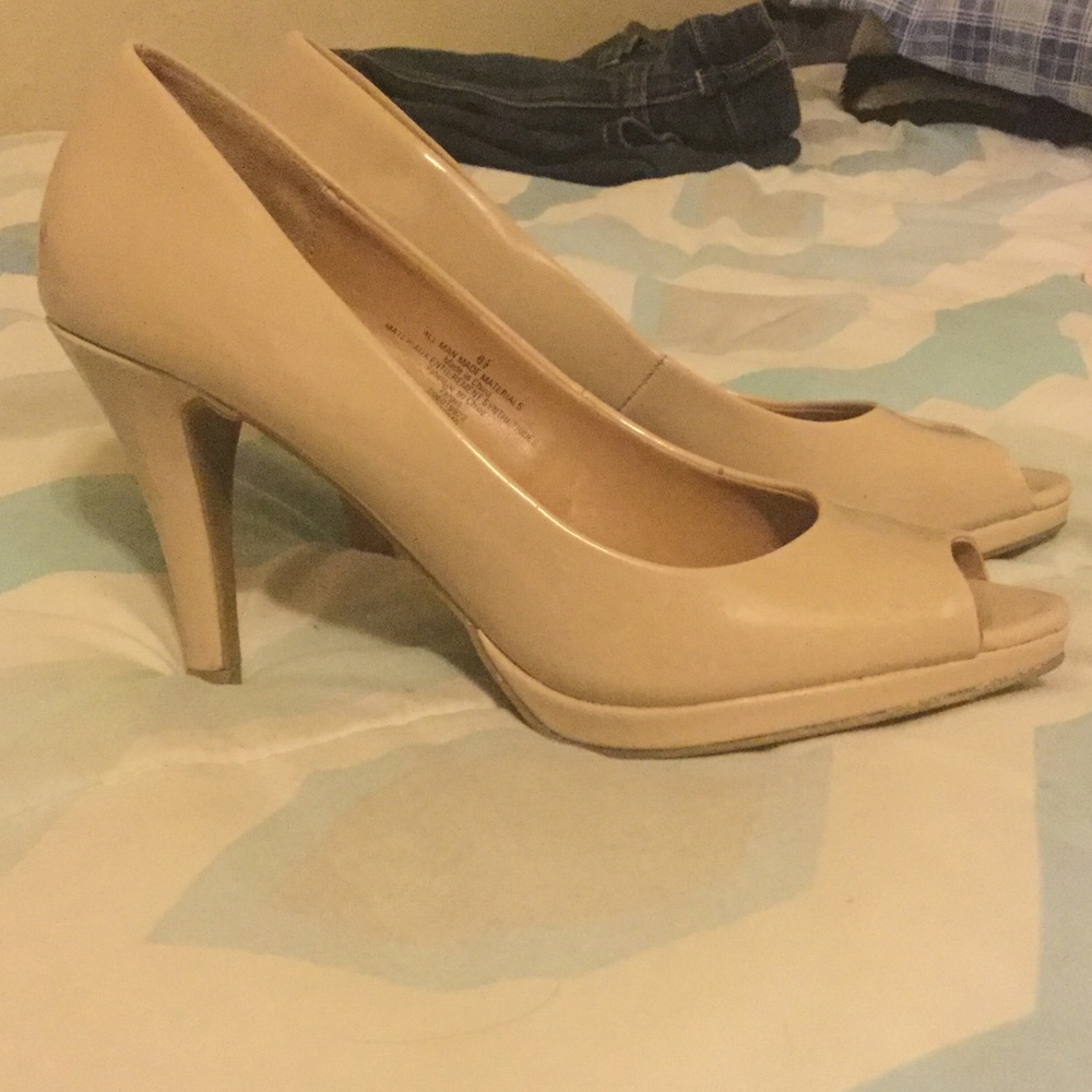 Nude peep toe heels