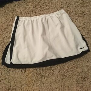 Nike Dri-Fit Tennis Skort ✨🎾🎾🎾✨