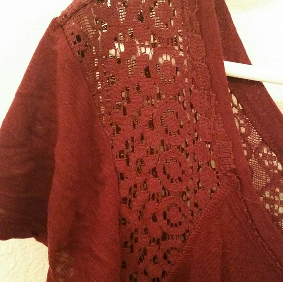 Red Top - Picture 3 of 5