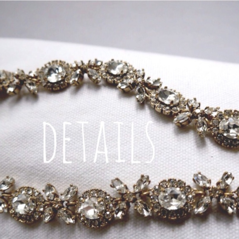 Jewelry | Crystal xoxo necklace - Picture 2 of 4