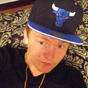 Meet your Posher, Dylan