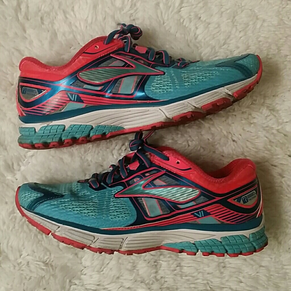 Brooks Turquoise Blue/Pink Ravenna 6 Running Shoes
