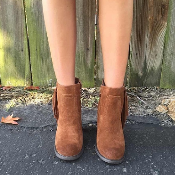 NIB Rust Cognac Boho Fringe Distressed Tan Booties - Picture 3 of 5