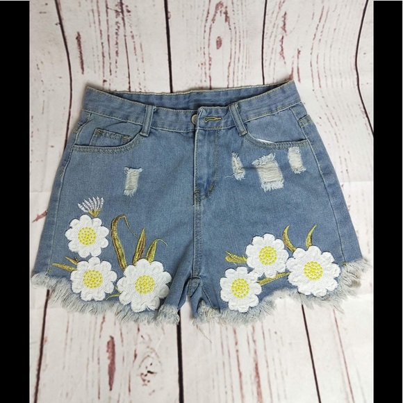 Pants - 🌼Daisy🌼 Jeans Shorts