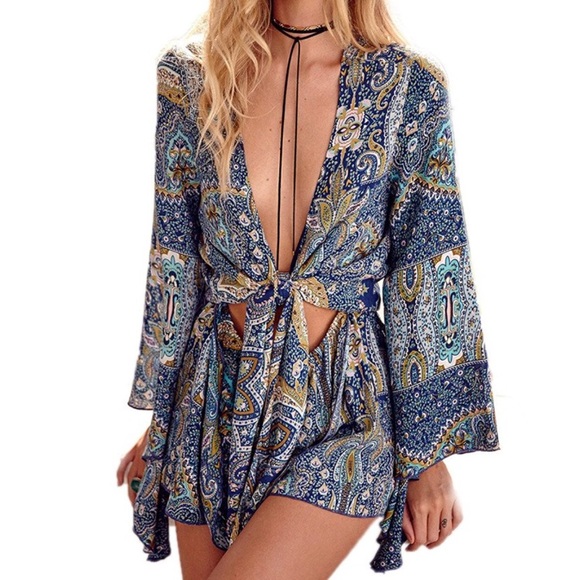 Bohemian printed long bell sleeve romper outfit - Picture 2 of 5
