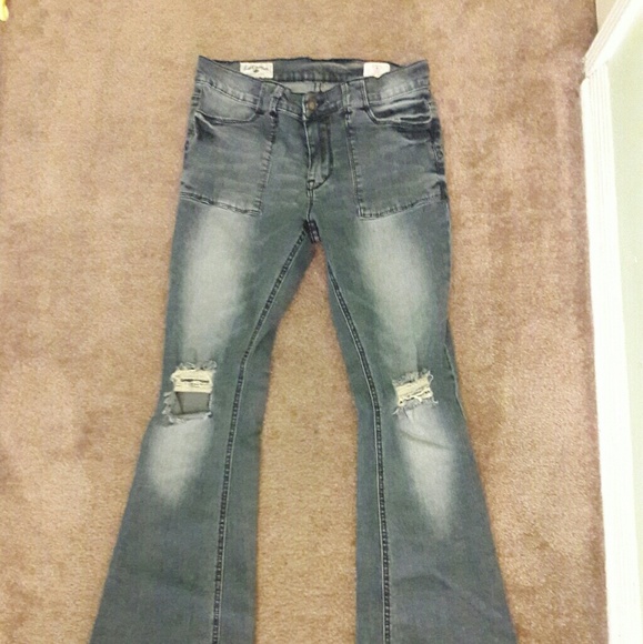 Lee Cooper Denim - 🆕🎖️Distressed Brand New High Rise Flare Jeans