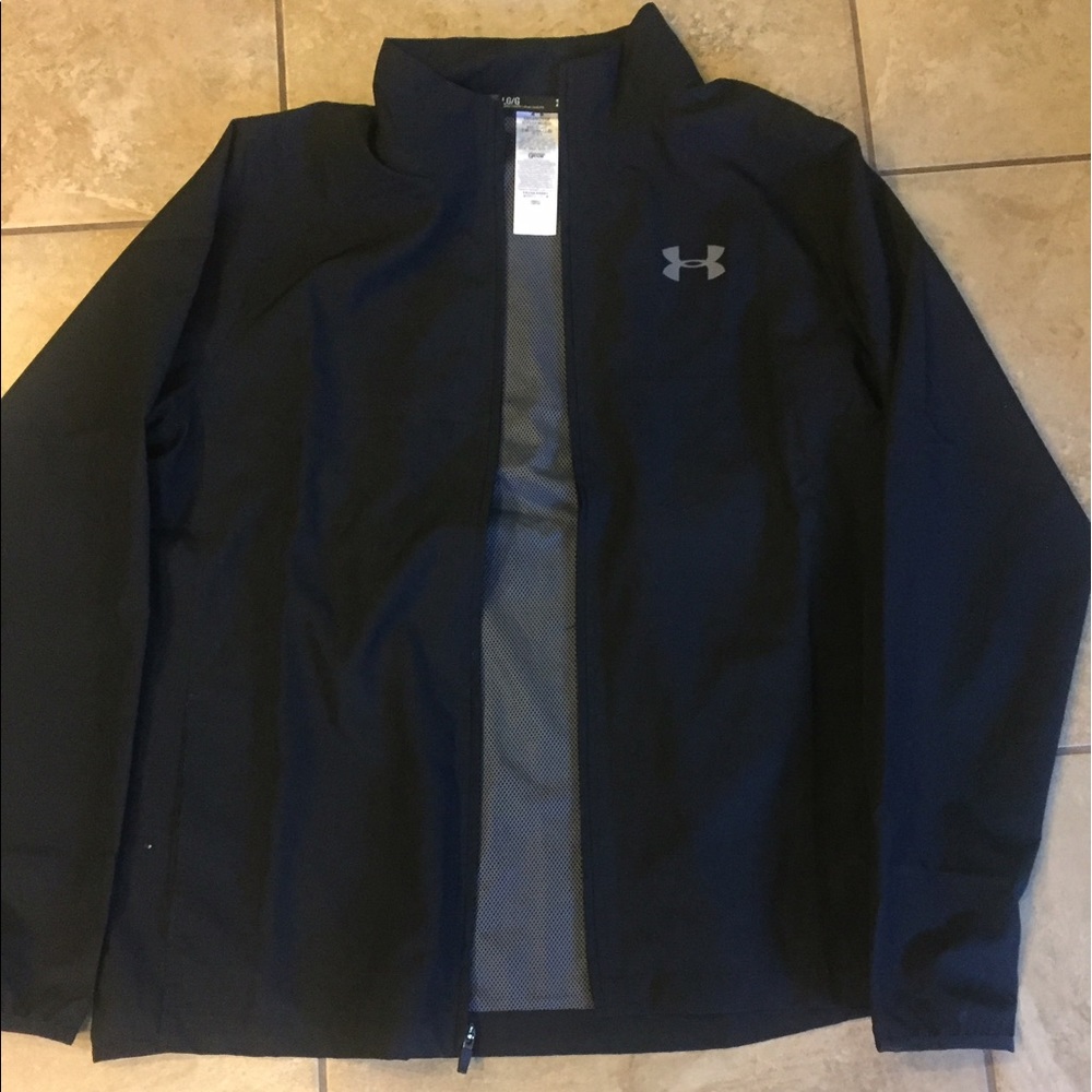 Under Armour Light Jacket SIZE L.  Men's