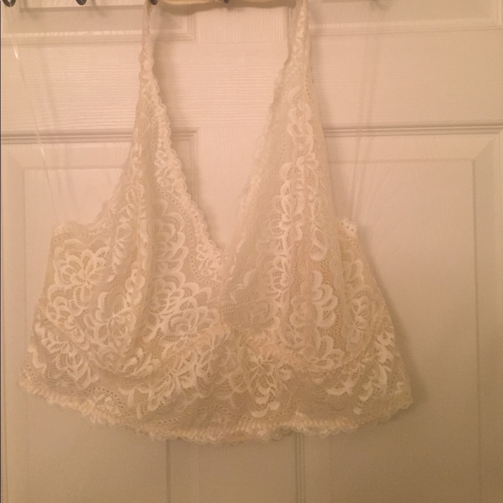 Plus size halter top bralette