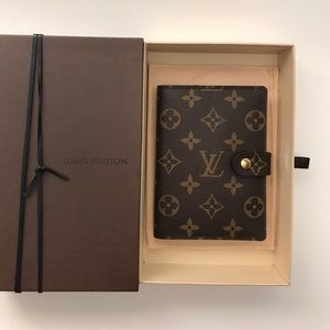 LOUIS VUITTON Small Ring Agenda