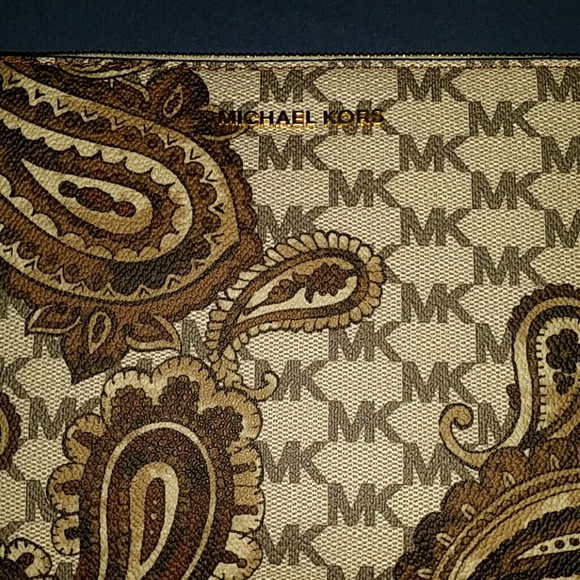 MICHAEL Michael Kors Handbags - Michael Kors Daniela LG Wristlet