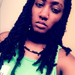 Meet your Posher, Latoya