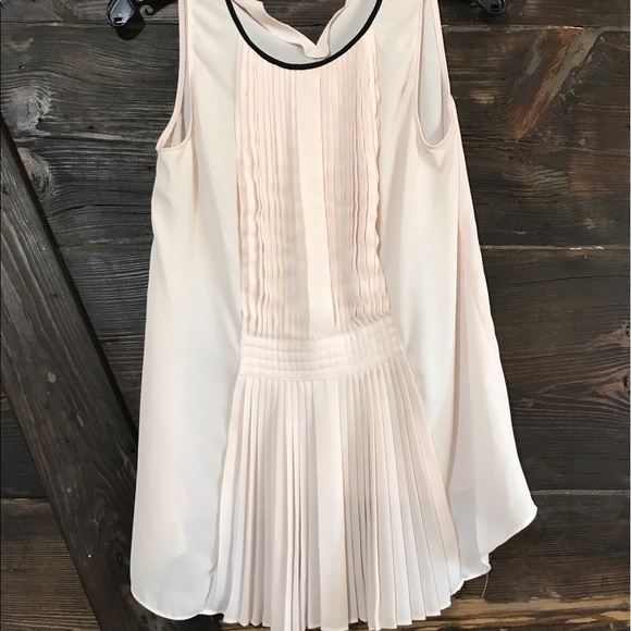 Tank - Picture 1 of 1