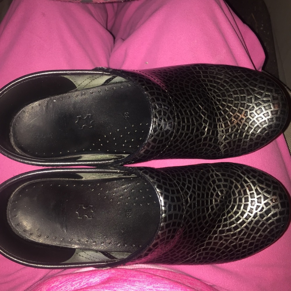 Gently used size 38 Danskos.