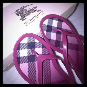 Burberry flip flops