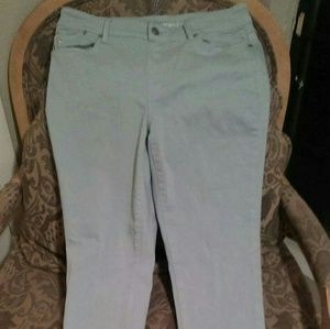 Women's size 0.5 Chico's Skinny jeans