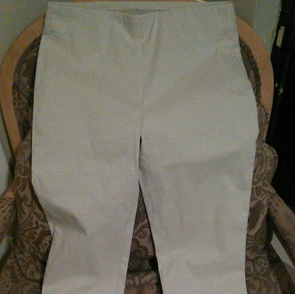 Women's size 0.5 cream and white polka dot pants - Picture 1 of 3