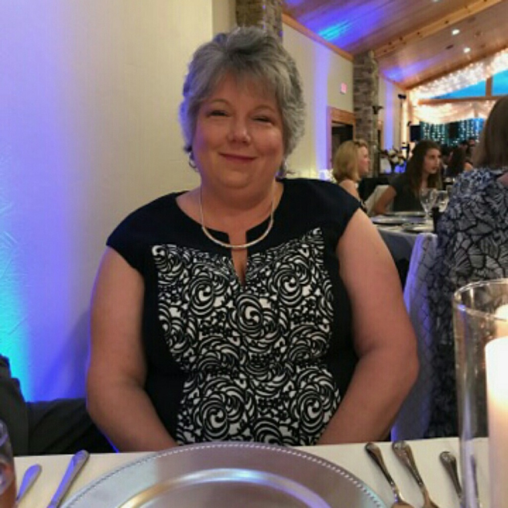 Meet your Posher, Lorrie