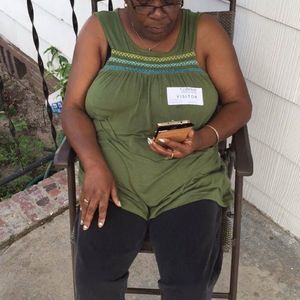 Meet your Posher, Joyce