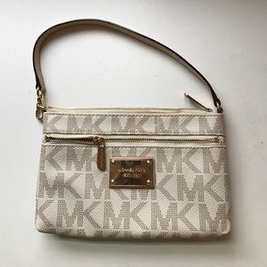 Micheal Kors MK Logo Large Wristlet