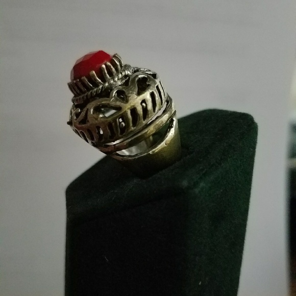 Statement Ring - Picture 3 of 3
