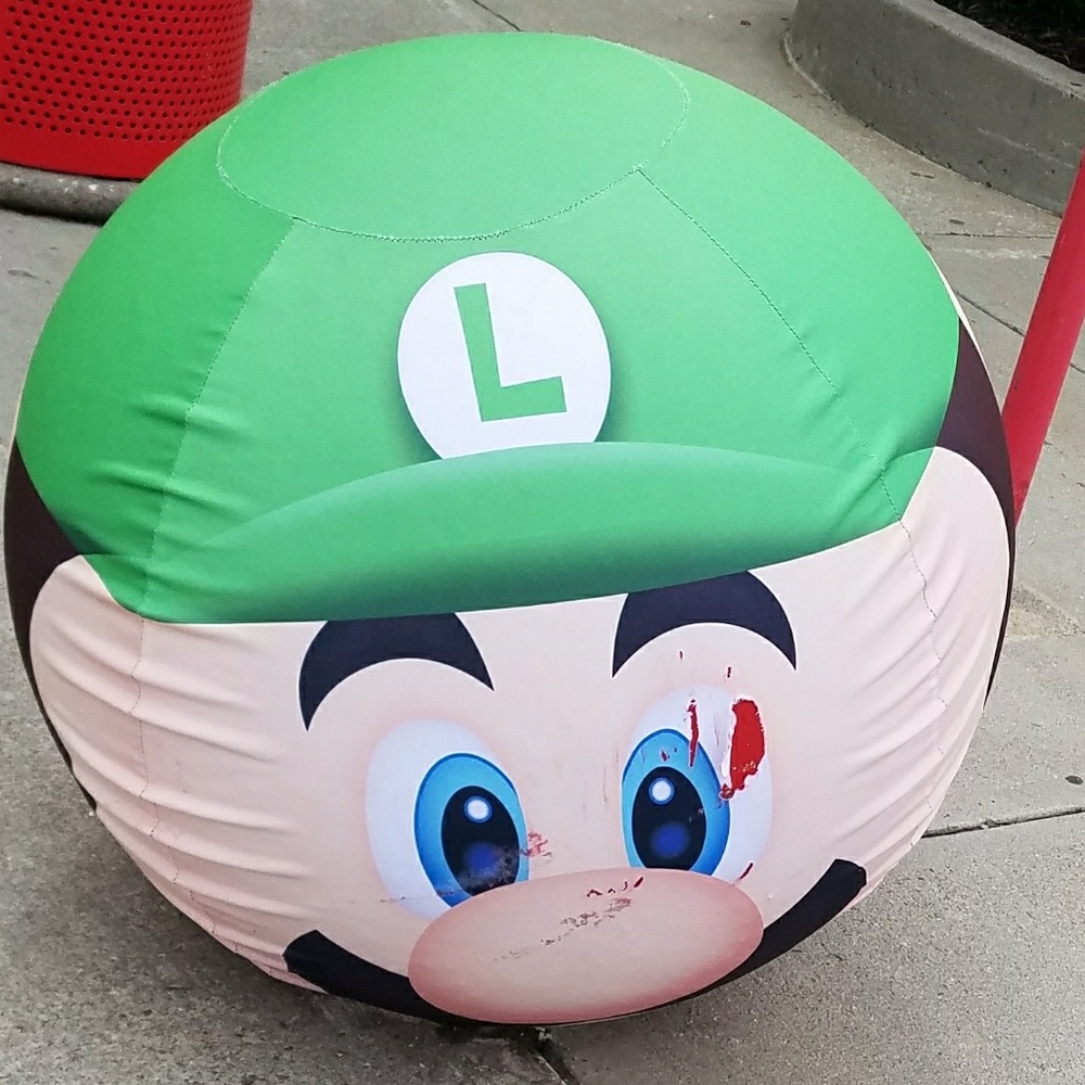 Meet your Posher, Elis