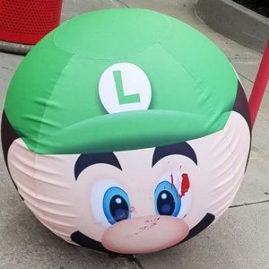 Meet your Posher, Elis