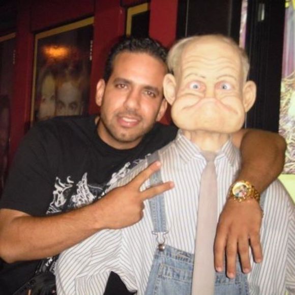 Meet your Posher, Reynaldo - Picture 1 of 1